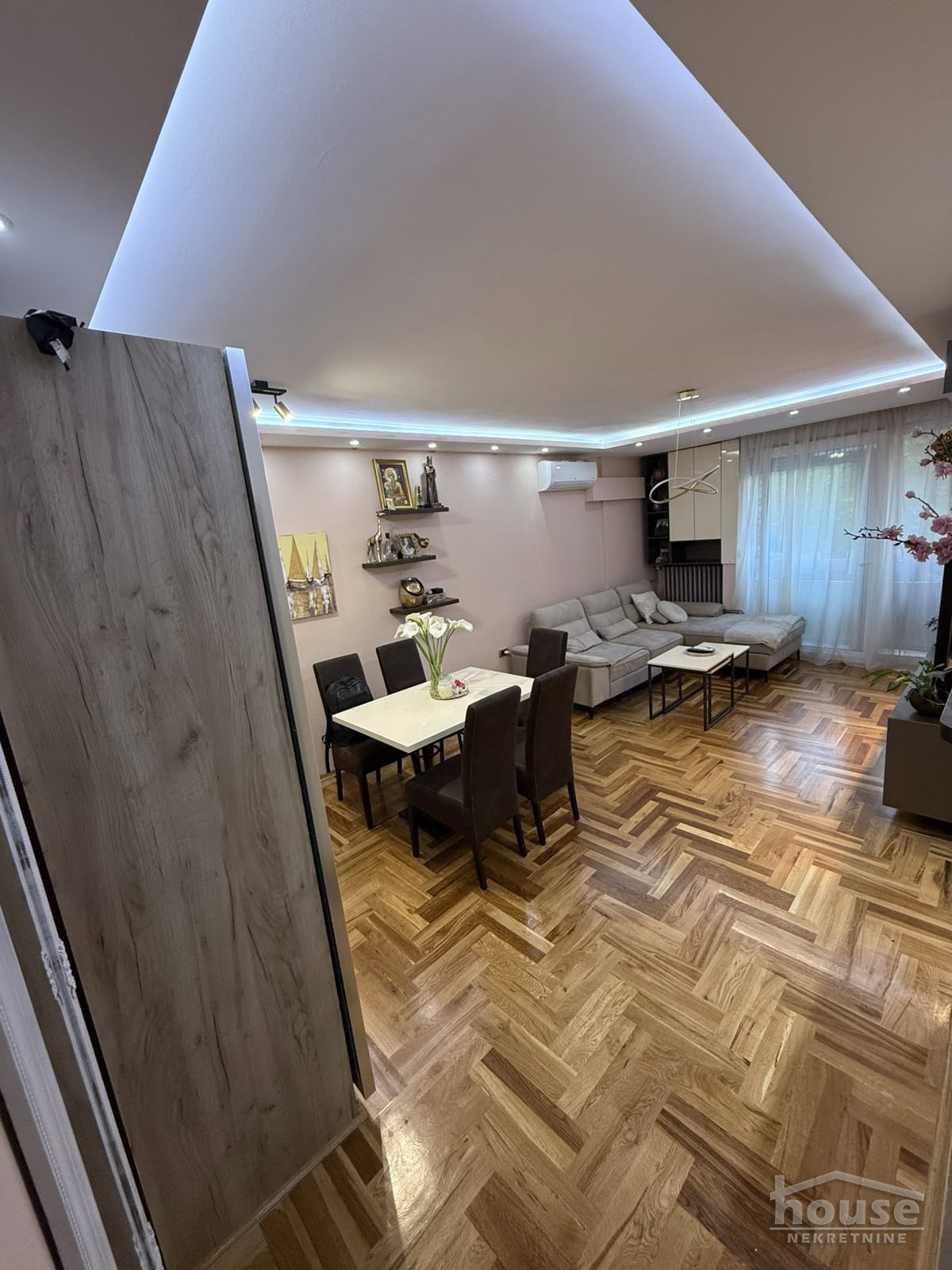 Stan Prodaja Novi Sad  42 m2