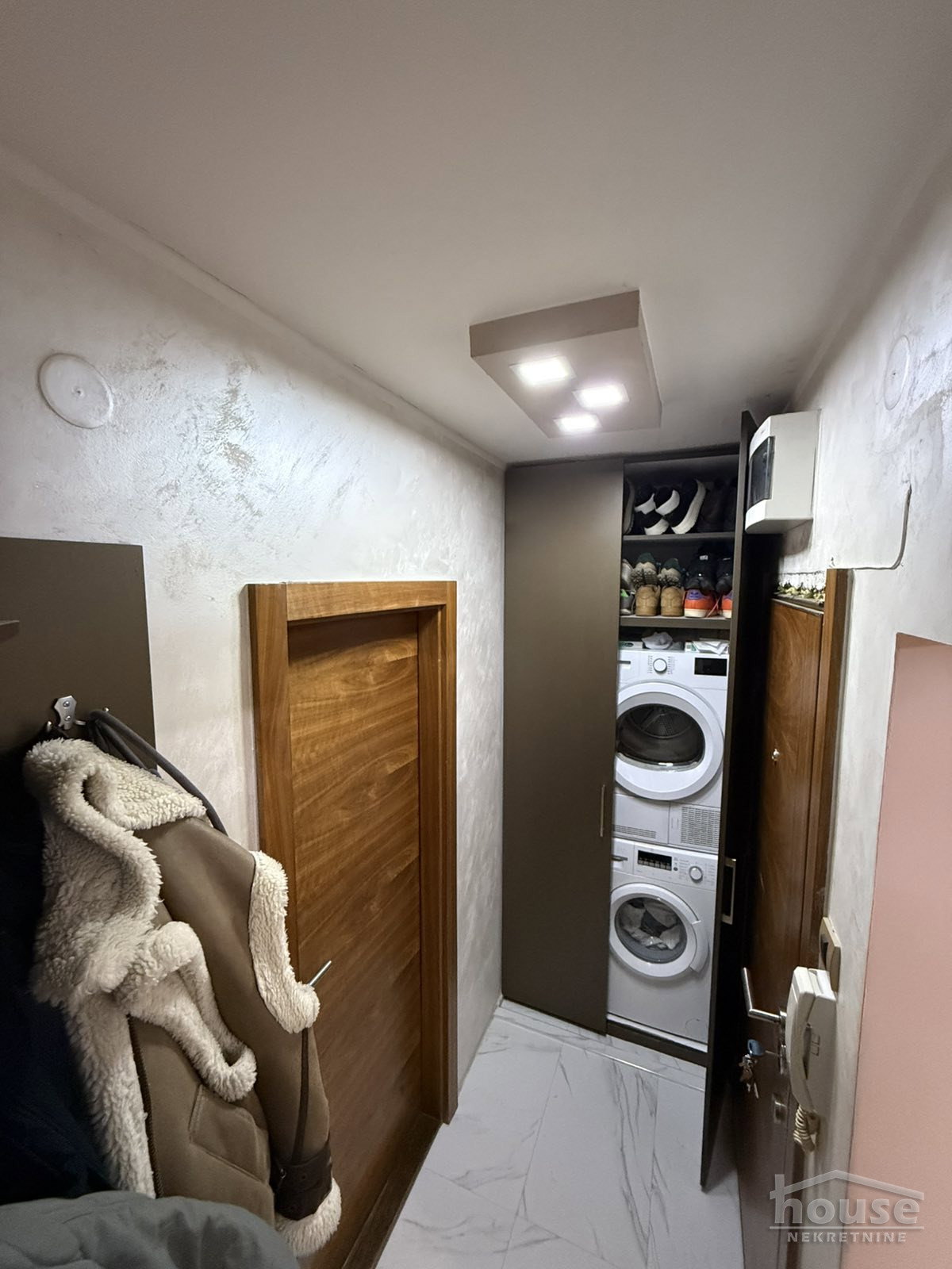 Stan Prodaja Novi Sad  42 m2