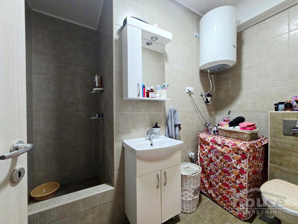 Jednoiposoban stan na prodaju, Nova Detelinara, Novi Sad, 40m², 127.000 €