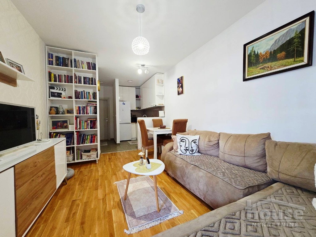 Stan Prodaja Novi Sad  40 m2