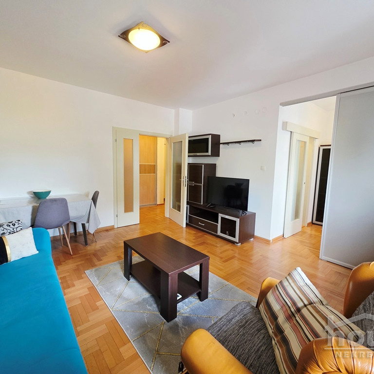 Stan Prodaja Novi Sad  42 m2