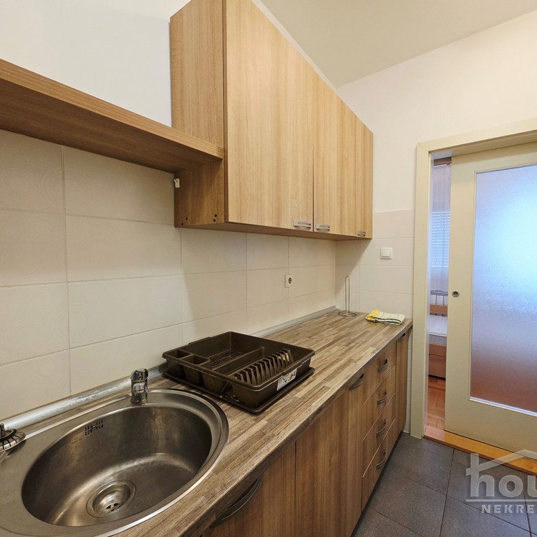 Stan Prodaja Novi Sad  42 m2