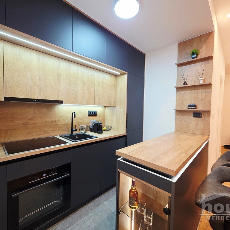 Jednoiposoban stan na prodaju, Petrovaradin, Novi Sad, 42m², 118.500 €