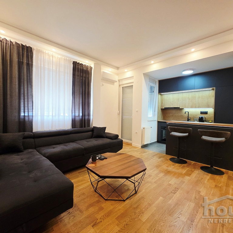 Stan Prodaja Novi Sad  42 m2