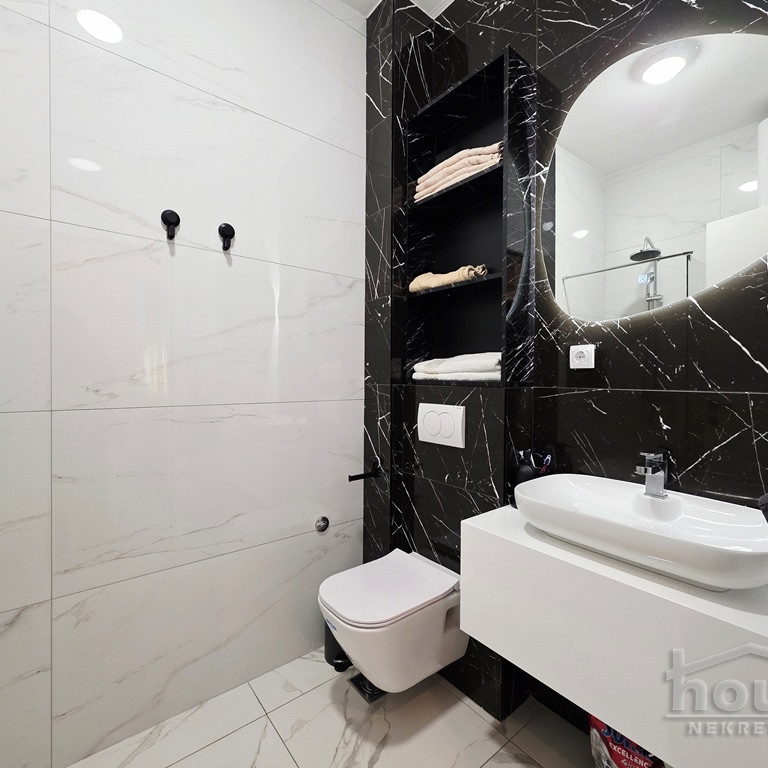 Jednoiposoban stan na prodaju, Petrovaradin, Novi Sad, 42m², 118.500 €