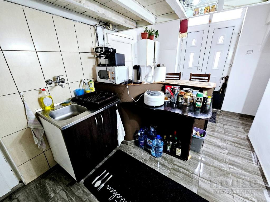 Jednosoban stan na prodaju, Centar, Novi Sad, 58m², Prizemlje, 179.800 €