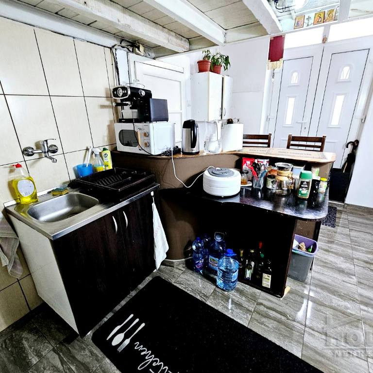 Jednosoban stan na prodaju, Centar, Novi Sad, 58m², Prizemlje, 179.800 €