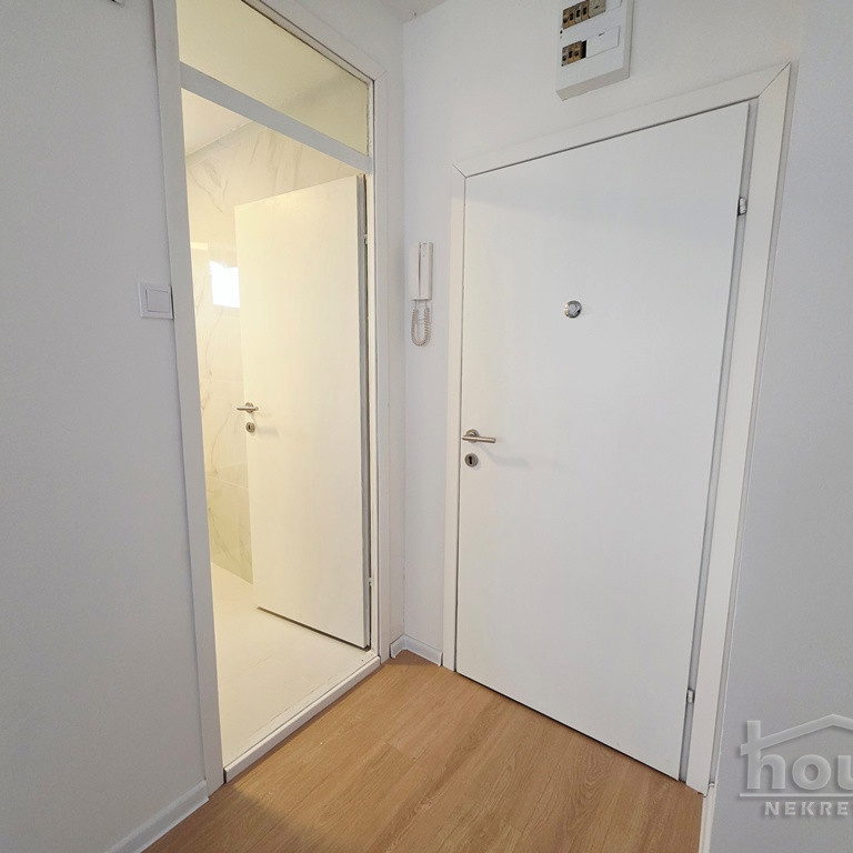 Jednosoban stan na prodaju, Nova Detelinara, Novi Sad, 30m², 102.000 €