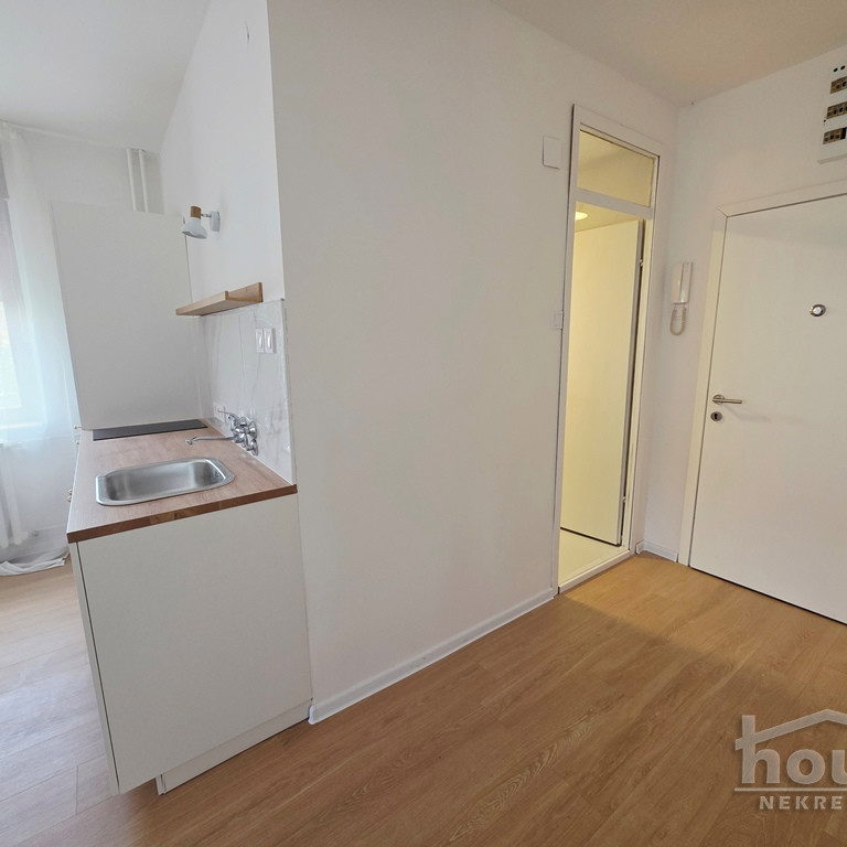 Jednosoban stan na prodaju, Nova Detelinara, Novi Sad, 30m², 102.000 €