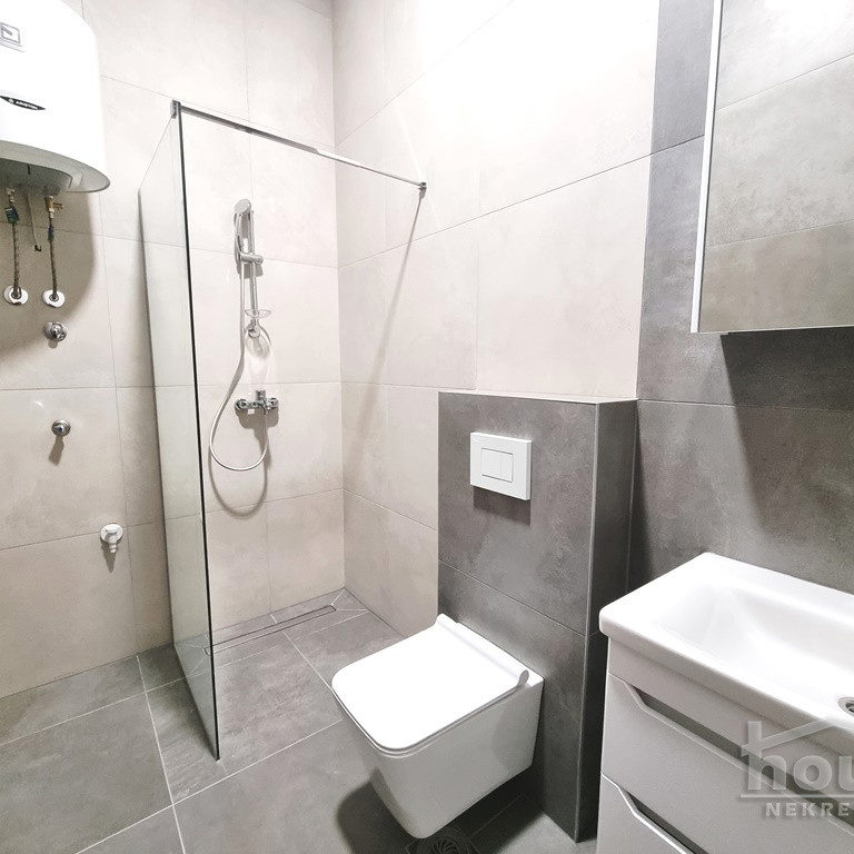 Jednosoban stan na prodaju, Grbavica, Novi Sad, 31m², 106.000 €