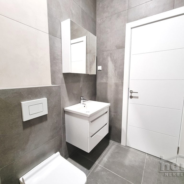 Jednosoban stan na prodaju, Grbavica, Novi Sad, 31m², 106.000 €