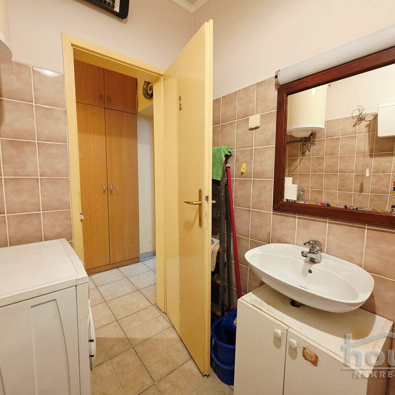 Stan Prodaja Novi Sad  35 m2