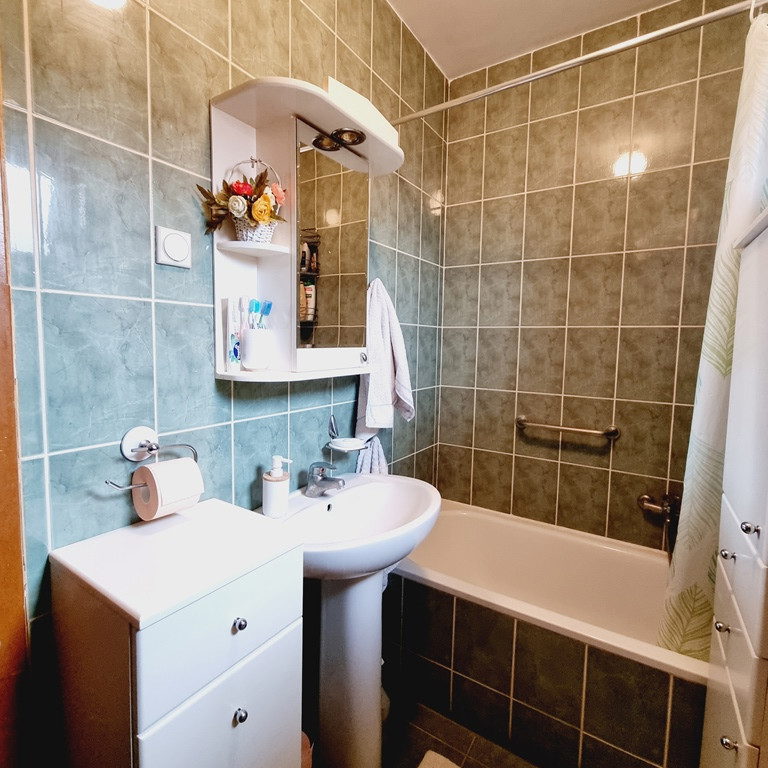 Dvoiposoban stan na prodaju, Adice, Novi Sad, 64m², 2. sprat, 110.000 €