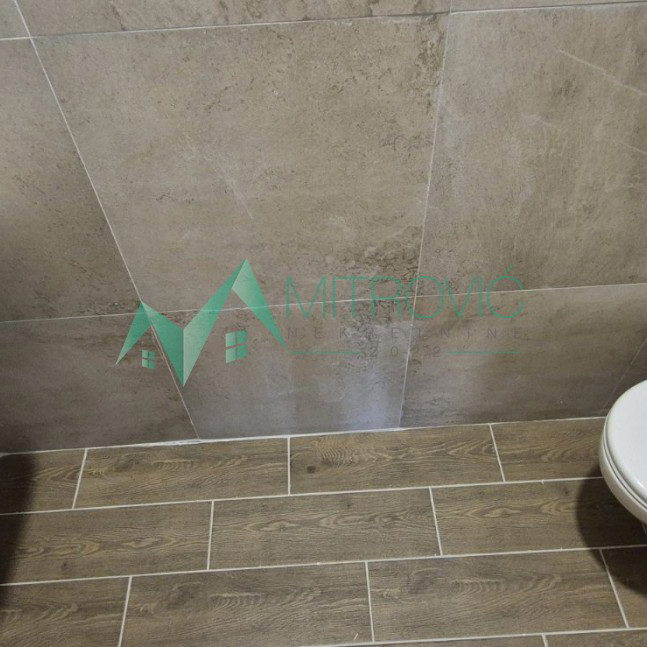 Dvoiposoban stan na prodaju, Petrovaradin, Novi Sad, 84m², 180.660 €