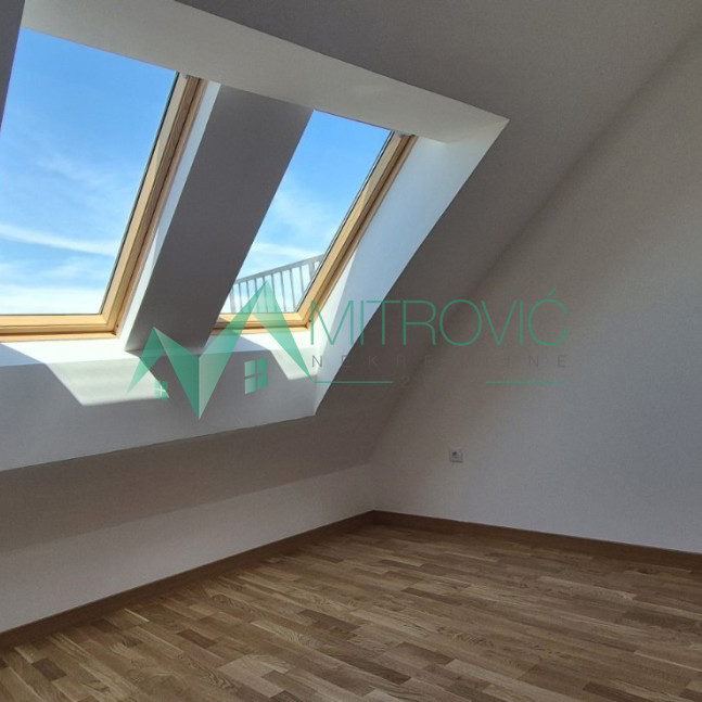 Dvoiposoban stan na prodaju, Petrovaradin, Novi Sad, 84m², 180.660 €