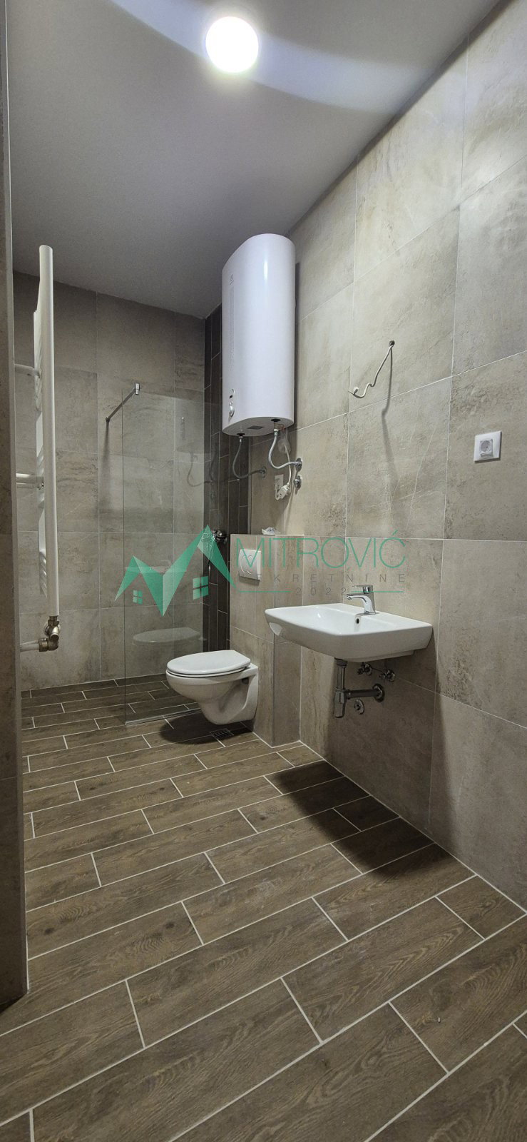stanovi-2-5-dx-petrovaradin-1001928-uwwzl Dvoiposoban stan na prodaju, Petrovaradin, Novi Sad, 84m², 180.660 €