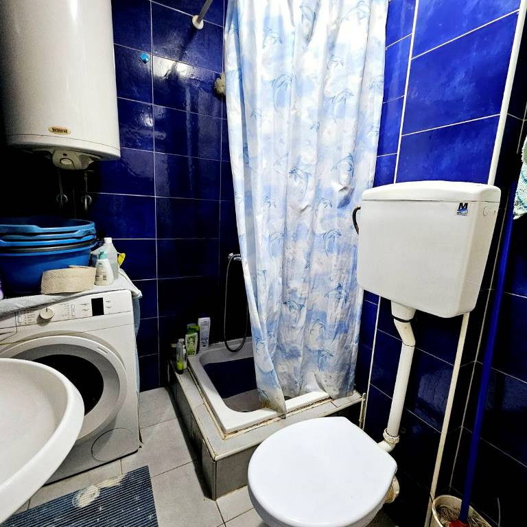 Dvoiposoban stan na prodaju, Bulevar Patrijarha Pavla, Novi Sad, 60m², 120.000 €