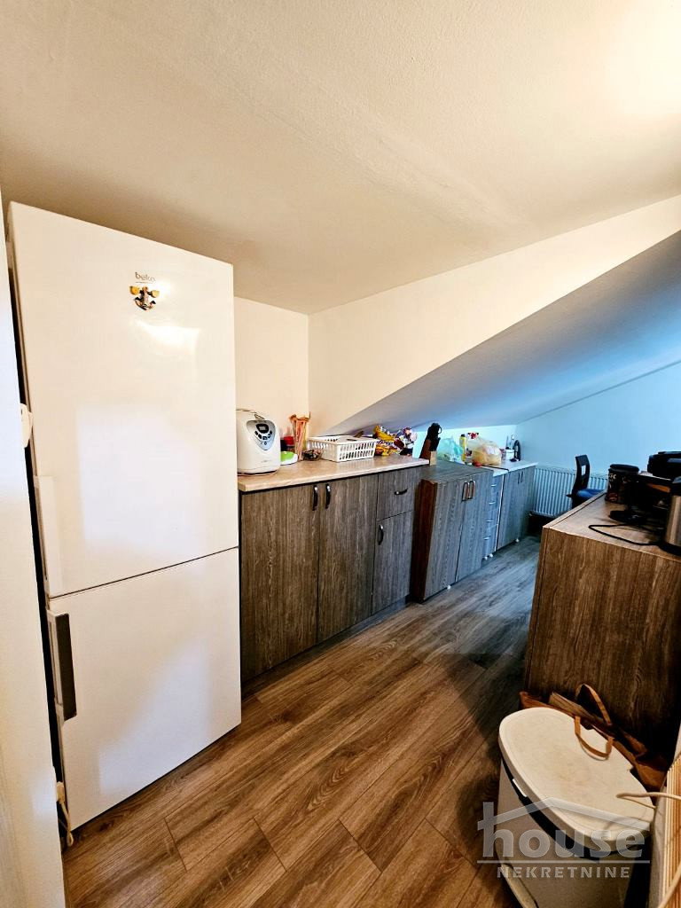 stanovi-2-5-ma-telep-1064087-sleaf Dvoiposoban stan na prodaju, Bulevar Patrijarha Pavla, Novi Sad, 60m², 120.000 €