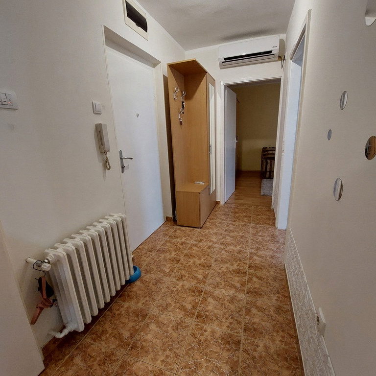 Dvoiposoban stan na prodaju, Železnička Stanica, Novi Sad, 56m², 4. sprat, 130.000 €