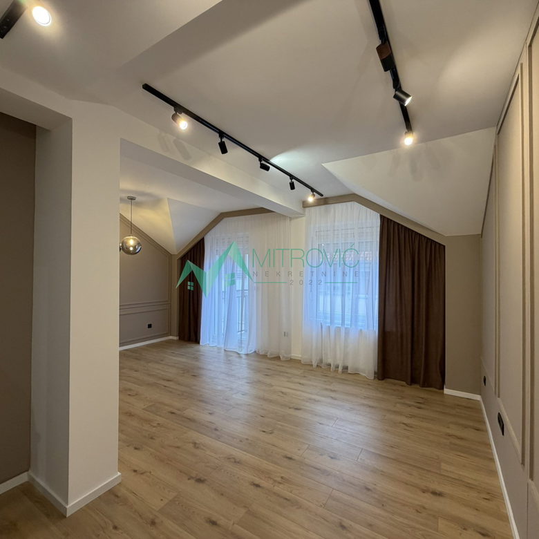 Dvoiposoban stan na prodaju, Centar, Novi Sad, 58m², 190.550 €