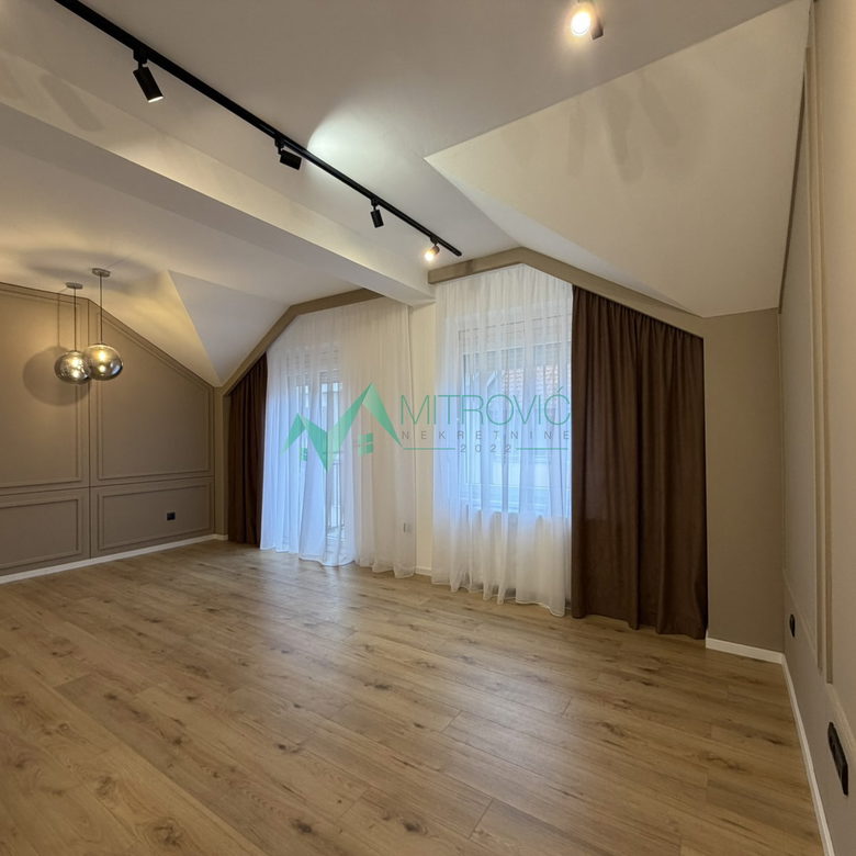 Dvoiposoban stan na prodaju, Centar, Novi Sad, 58m², 190.550 €