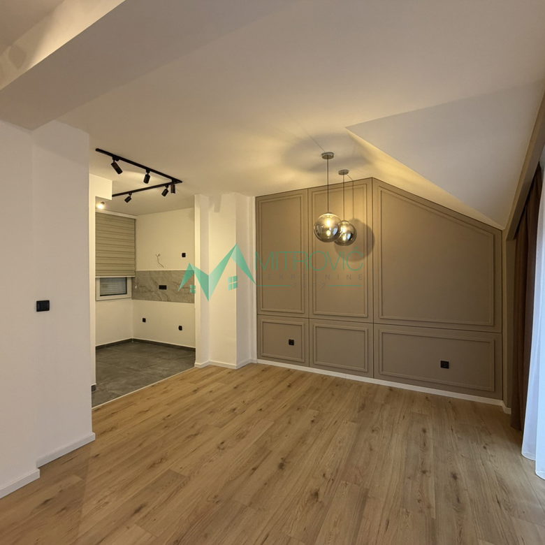 Dvoiposoban stan na prodaju, Centar, Novi Sad, 58m², 190.550 €