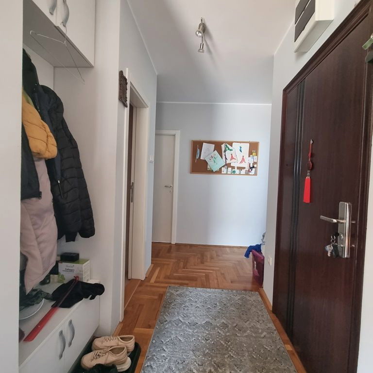 Stan Prodaja Novi Sad  65 m2