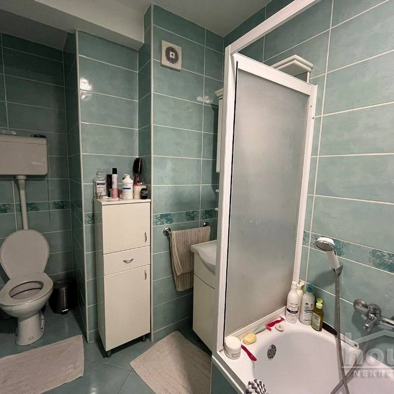 Stan Prodaja Novi Sad  65 m2