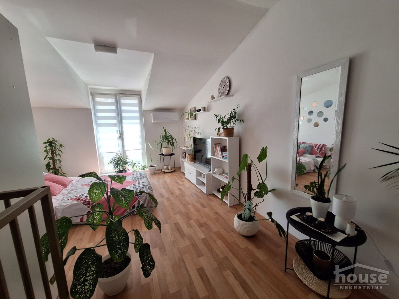 Stan Prodaja Novi Sad  50 m2