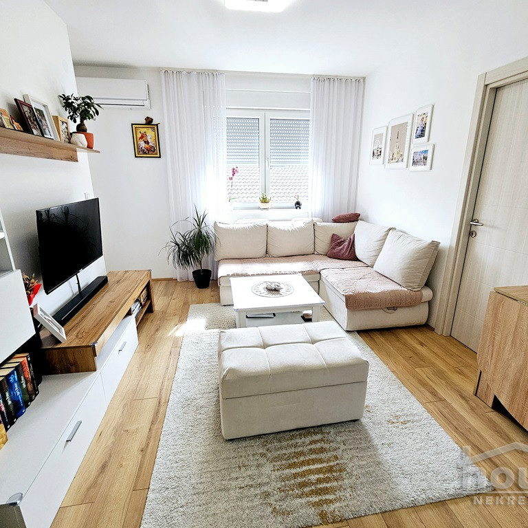 Stan Prodaja Novi Sad  47 m2