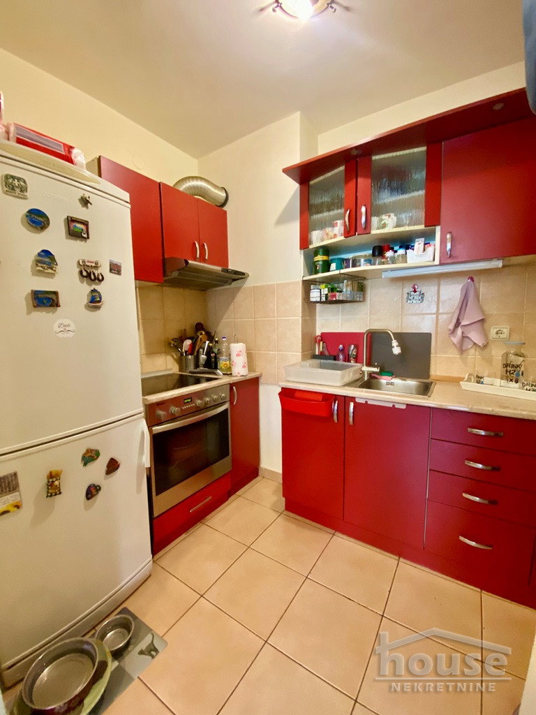 stanovi-2-5-re-bulevar-1061235-llqrv Dvoiposoban stan na prodaju, Bulevar Oslobođenja, Novi Sad, 65m², 1. sprat, 200.000 €