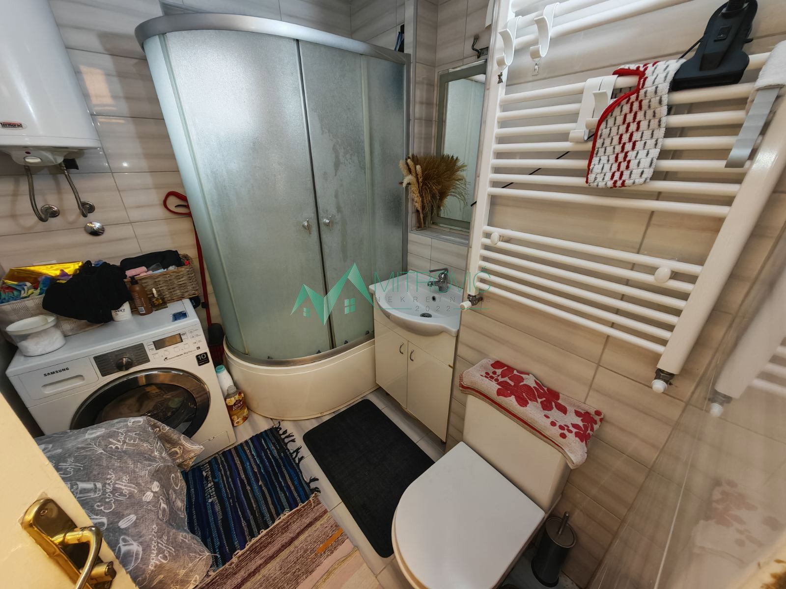 Dvoiposoban stan na prodaju, Bulevar Oslobođenja, Novi Sad, 65m², 204.200 €