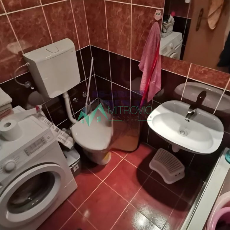 Dvoiposoban stan na prodaju, Bulevar Patrijarha Pavla, Novi Sad, 49m², 158.600 €