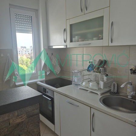 Dvoiposoban stan na prodaju, Bulevar Patrijarha Pavla, Novi Sad, 60m², 191.580 €