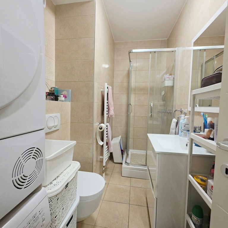 Dvoiposoban stan na prodaju, Bulevar Patrijarha Pavla, Novi Sad, 82m², 230.000 €