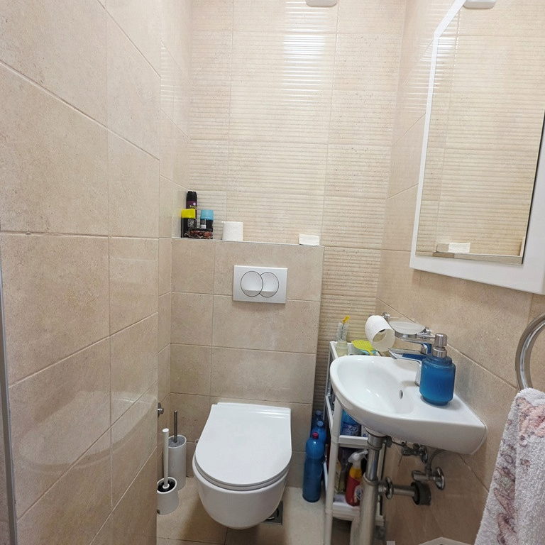 Dvoiposoban stan na prodaju, Bulevar Patrijarha Pavla, Novi Sad, 82m², 230.000 €