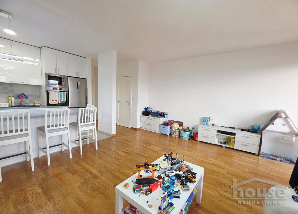 Stan Prodaja Novi Sad  82 m2