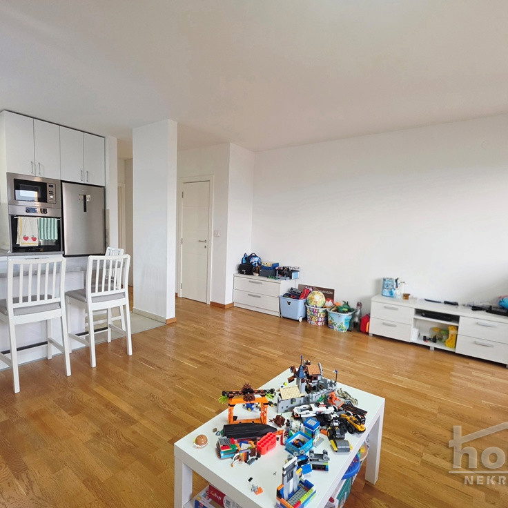 Stan Prodaja Novi Sad  82 m2