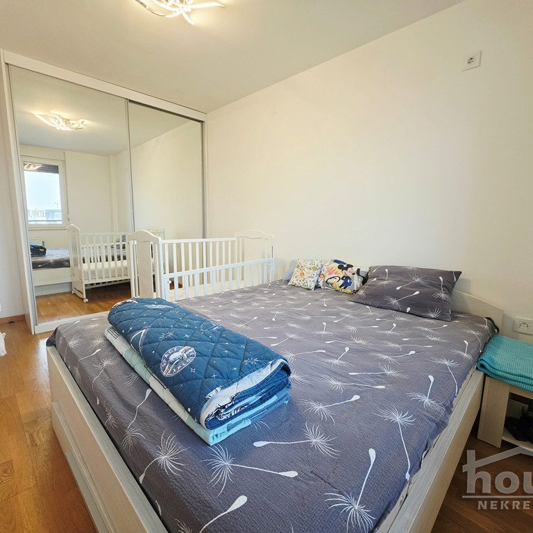 Dvoiposoban stan na prodaju, Bulevar Patrijarha Pavla, Novi Sad, 82m², 230.000 €