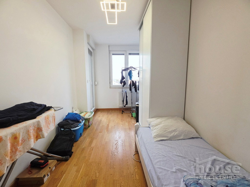Dvoiposoban stan na prodaju, Bulevar Patrijarha Pavla, Novi Sad, 82m², 230.000 €