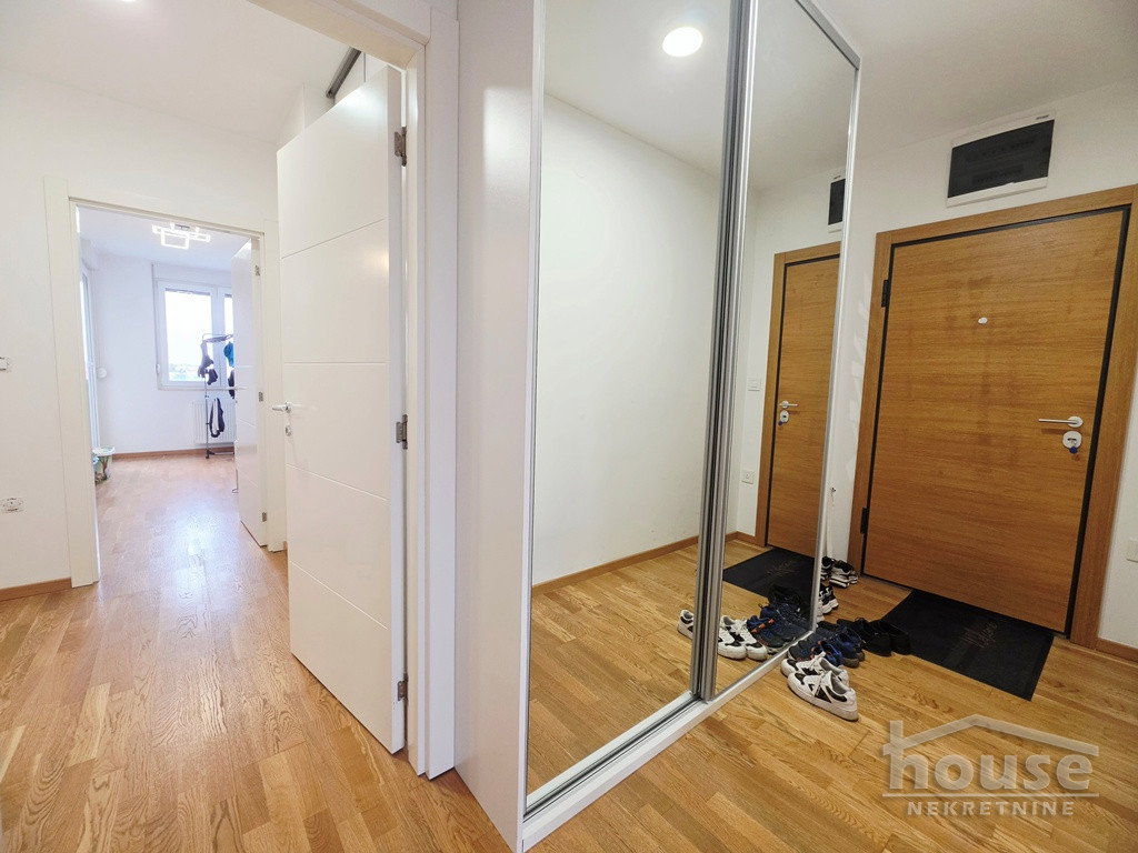 Dvoiposoban stan na prodaju, Bulevar Patrijarha Pavla, Novi Sad, 82m², 230.000 €