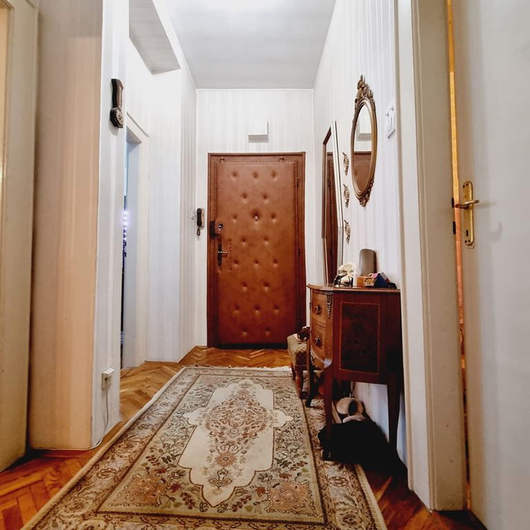 Stan Prodaja Novi Sad  61 m2