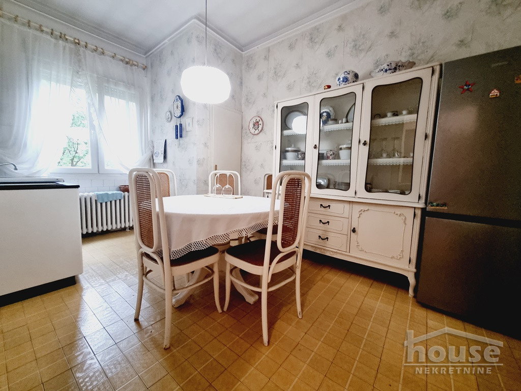 stanovi-2-5-re-centar-1061938-ujn6g Dvoiposoban stan na prodaju, Centar, Novi Sad, 61m², 3. sprat, 200.000 €