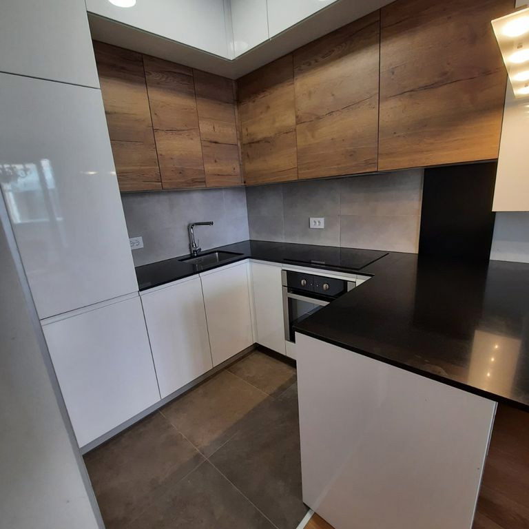 Dvoiposoban stan na prodaju, Centar, Novi Sad, 49m², 1. sprat, 250.000 €