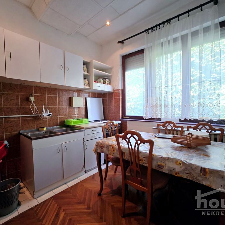 Dvoiposoban stan na prodaju, Centar, Novi Sad, 74m², 168.000 €