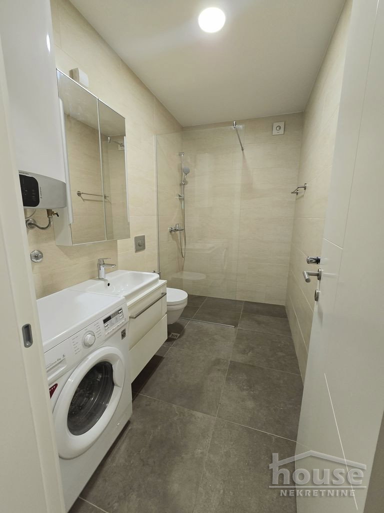stanovi-2-5-re-centar-1100585-vihd1 Dvoiposoban stan na prodaju, Centar, Novi Sad, 49m², 1. sprat, 250.000 €