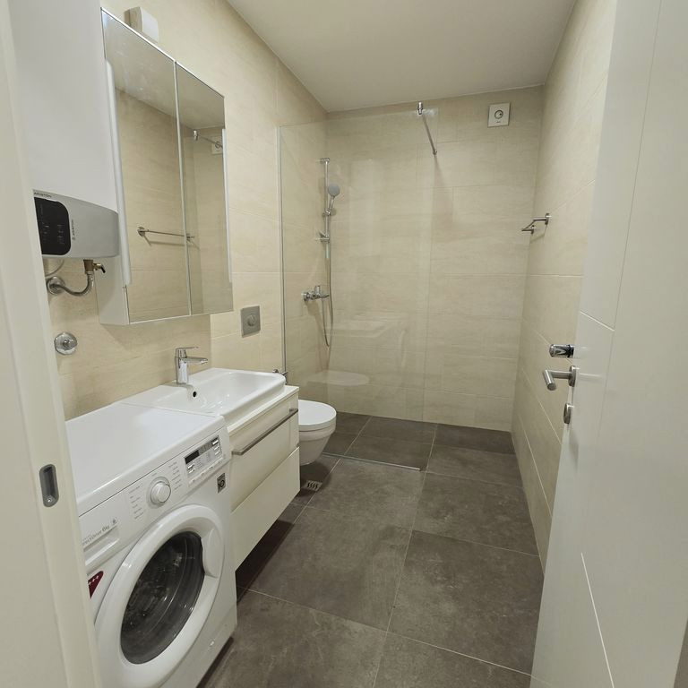 Dvoiposoban stan na prodaju, Centar, Novi Sad, 49m², 1. sprat, 250.000 €