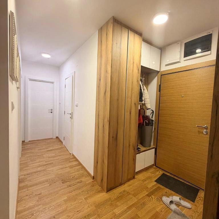 Dvoiposoban stan na prodaju, Detelinara, Novi Sad, 67m², 2. sprat, 238.000 €