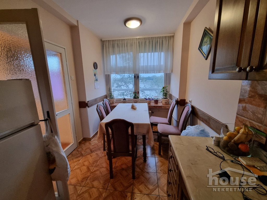 Dvoiposoban stan na prodaju, Kej, Novi Sad, 70m², 252.350 €