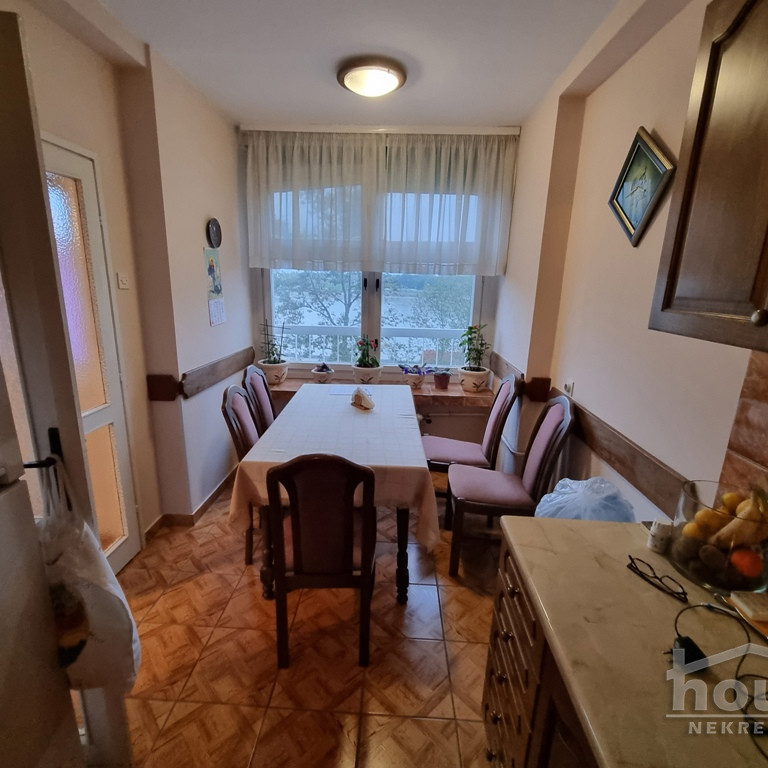 Dvoiposoban stan na prodaju, Kej, Novi Sad, 70m², 252.350 €
